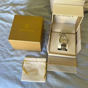Versace Watch (BRAND NEW)